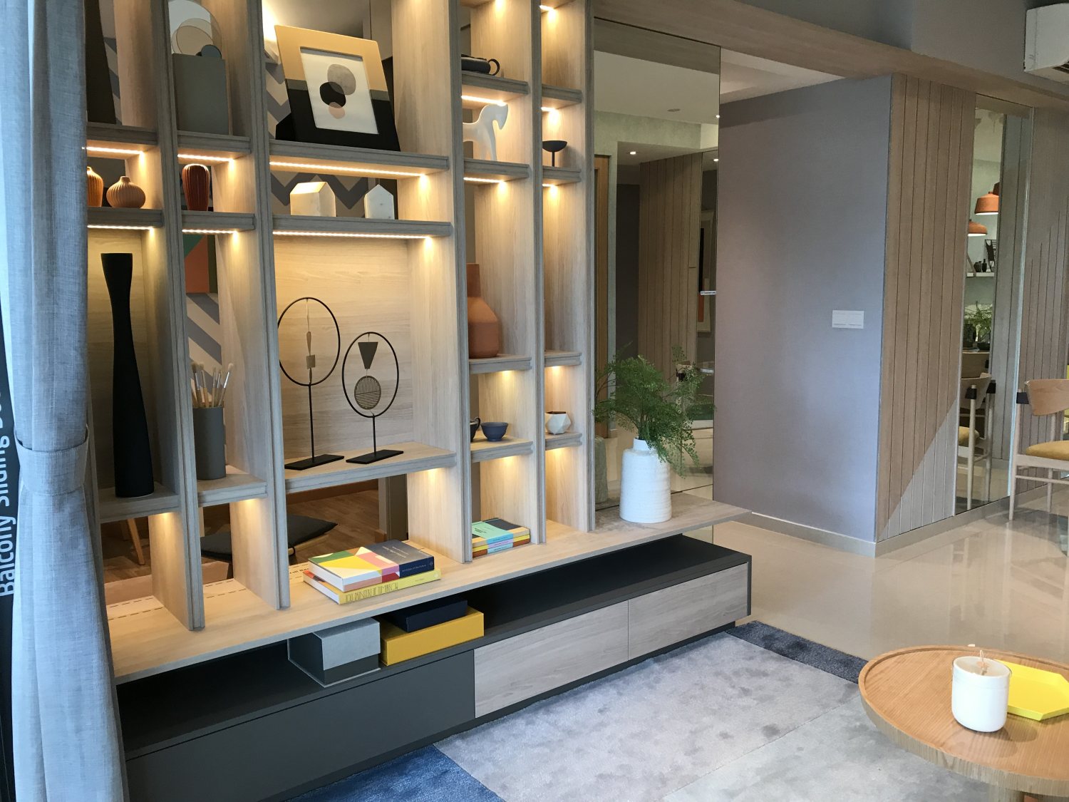Hundred Palms Residence EC