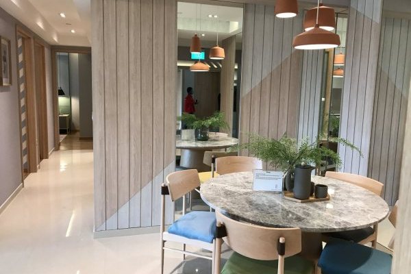 Hundred Palms Residence EC